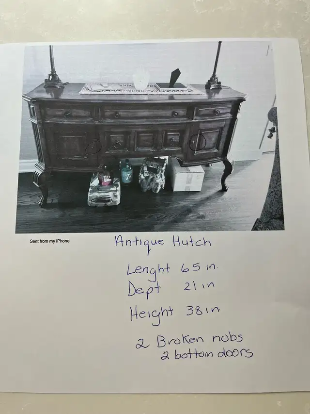 Antique Hutch in Hutches & Display Cabinets in Markham / York Region - Image 3
