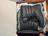*NEW* Mountain Warehouse Lined Winter Boots Size 10