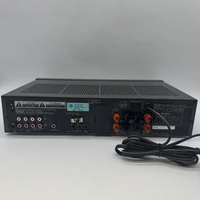 Vintage 1980s Technics SA-311 Quartz Synthesizer FM/AM Stereo Ma in Stereo Systems & Home Theatre in City of Toronto - Image 5