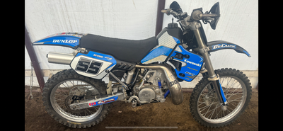 2000 Kawasaki KX500 bike is in excellent condition. Needs nothing. Asking $8700 obo