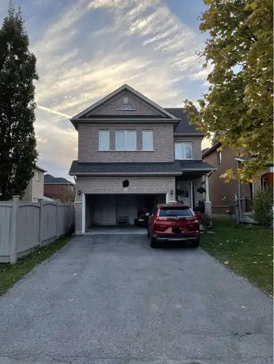 >>> Studio basement for rent: 2 Goode street Richmond Hill Separate entrance. Studio basement apartm...