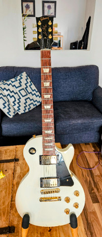 2016 Gibson Les Paul Studio - Alpine White/Gold Hardware