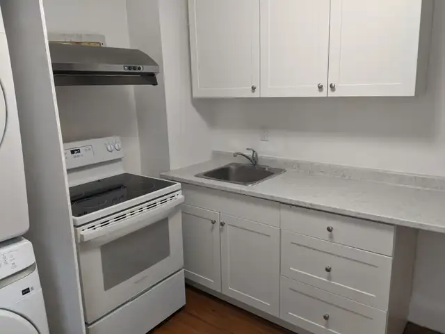 Two bedroom unit for rent in East York in Long Term Rentals in City of Toronto - Image 6