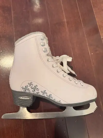 Bladerunner Women’s Figure Skates – Size 4 – Excellent Condition, View more