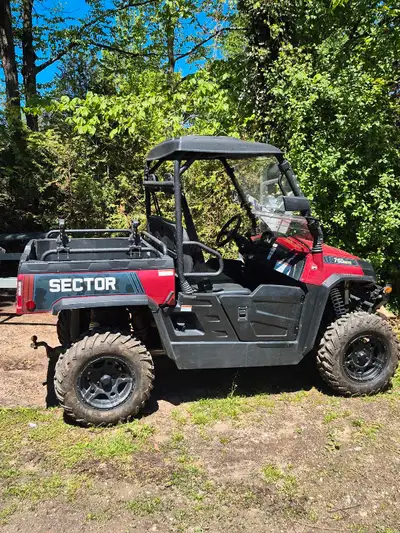 2022 side by side. Low mileage and hours. 532km/34hrs. 4x4 with dump box. High/low gear. Great condi...