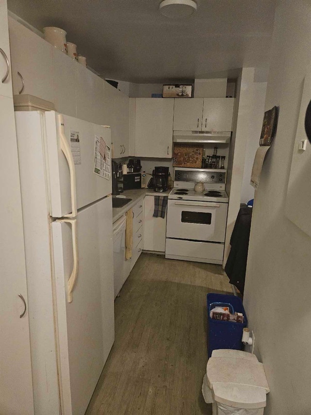 1742 Av. Victoria — photo 3