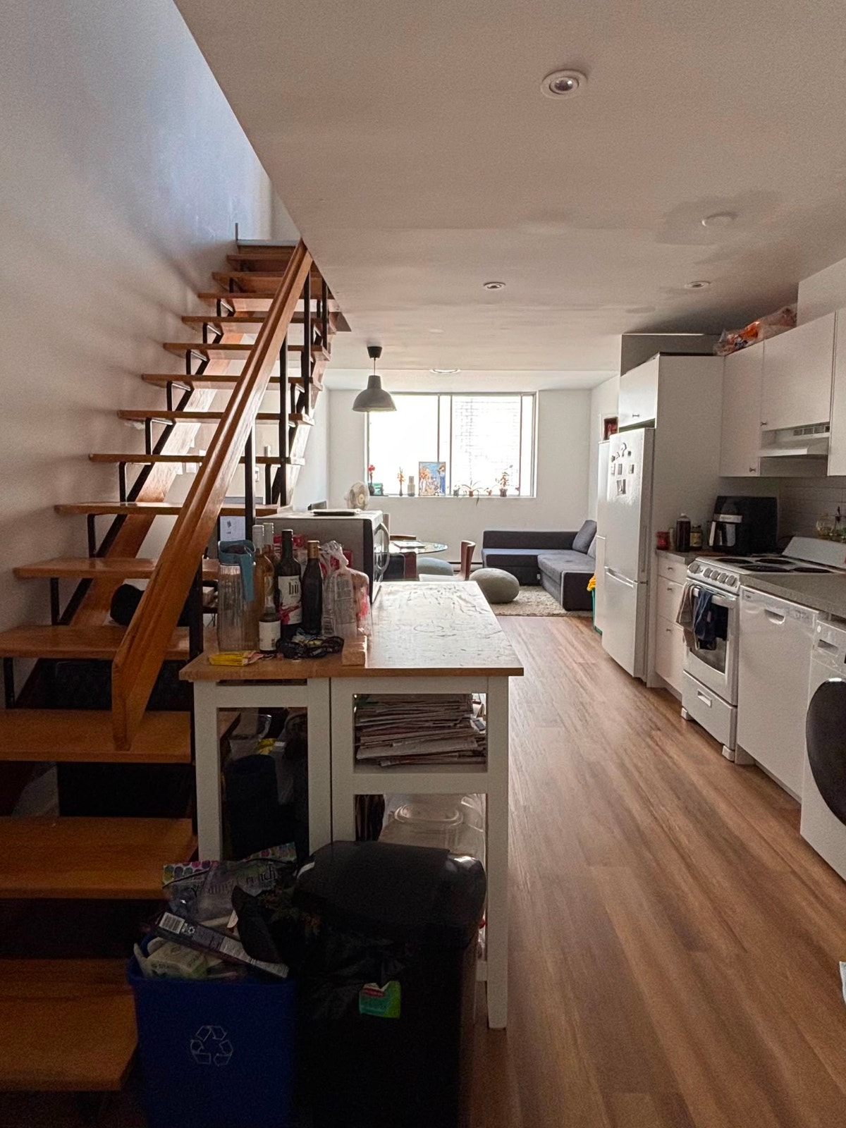 Appartement 4 1/2 deux étages — photo 1