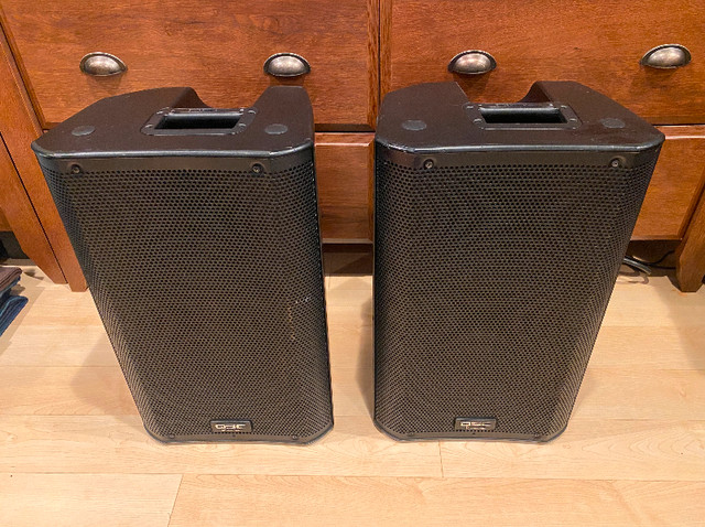 QSC K10 Active PA Loudspeakers (pair) in Performance & DJ Equipment in Windsor Region