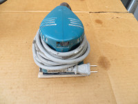 makita palm sander # BO4510 --1/4 sheet, great condition.