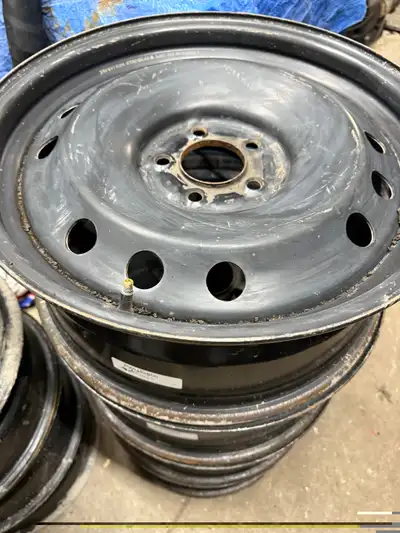 Jantes 18 pouces beaucoup de model. Ensemble de 4 ou uniter de 1 St Hubert Longueuil 514 993 6971