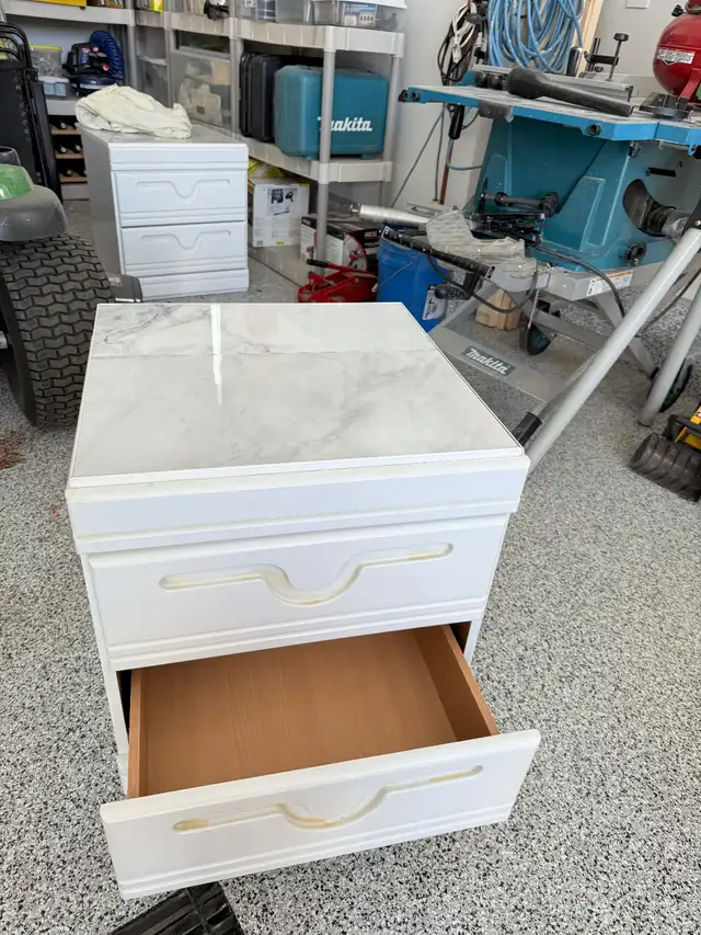 Bedside drawers in Storage & Organization in Saskatoon - Image 3