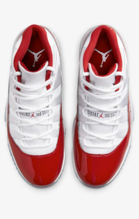 Jordan 11 Varsity Red size 12 (SNKRS) Brand New