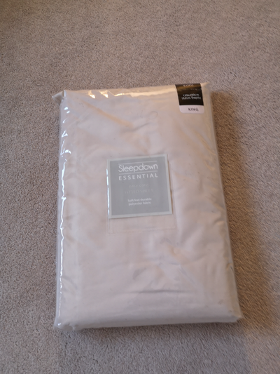 Brand New Sleepdown Essential King size fitted sheet, View more