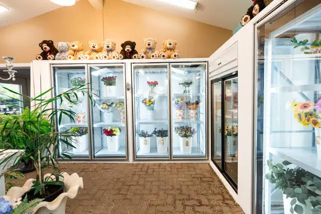 Business for Sale - Flower Shop in Commercial & Office Space for Sale in Delta/Surrey/Langley - Image 10