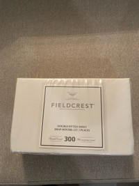 Fieldcrest - fitted sheet-double/full size - new - $25.00