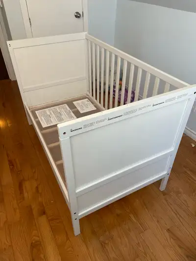 convertible crib-toddler bed with mattress , View more