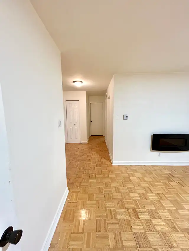 Grand 5 1/2 avec cour et garage à louer in Long Term Rentals in City of Montréal - Image 4