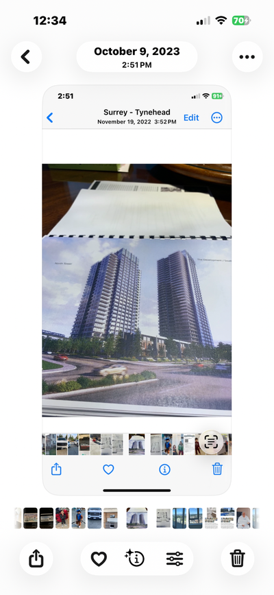 One year young 2 bed 1 bath corner condo on 26th floor view of north and South mountains Located on...