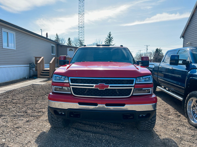2003 Chevrolet 3500 Duramax  in Cars & Trucks in Saskatoon - Image 3