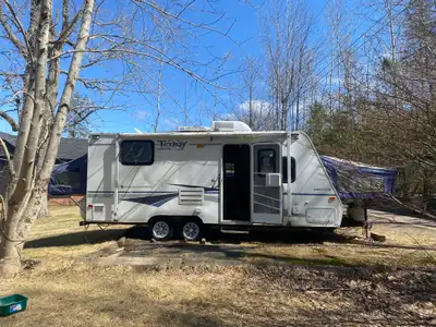 Fleetwood Terry Dakota hybrid camper for sale New 3/4 floor put over existing floor because of water...
