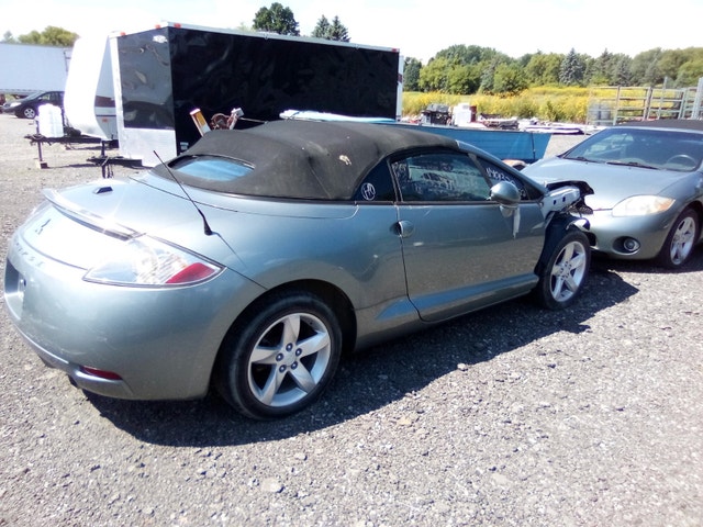 2 MITSUBISHI ECLIPSE CONVERTIBLE 2008"""POUR MECANICIENS""" — photo 2