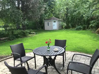 A beautiful bedroom near UTM for short rental