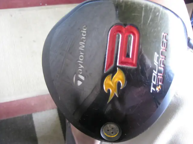 TAYLOR MADE DRIVER in Golf in Mississauga / Peel Region - Image 2