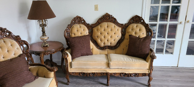 Antique couch set for sale - luxury European style. in Couches & Futons in St. Catharines - Image 4