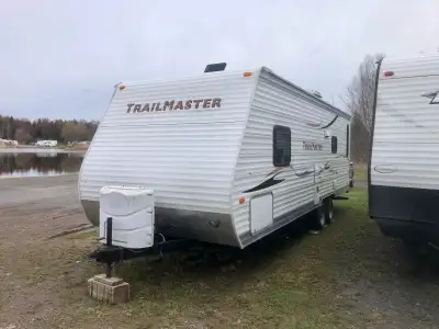 C'est à contrecœur que je mets en vente notre roulotte qui nous a procuré de très beaux moments en f...