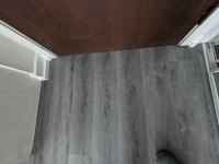 Vinyl, laminate and engineering hardwood floor 