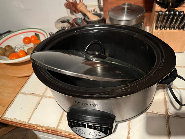 Crock-Pot, Original and Smart Slow Cooker (5 litres) dans Fours à micro-ondes et cuiseurs  à Ville de Montréal - Image 2