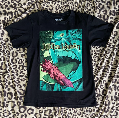 JUJUTSU KAISEN (Size S) Yuji Itadori Eating Sukuna’s Finger, View more