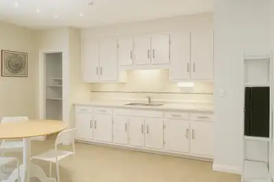 5 bedrooms 2 bathrooms 1 July House for rent