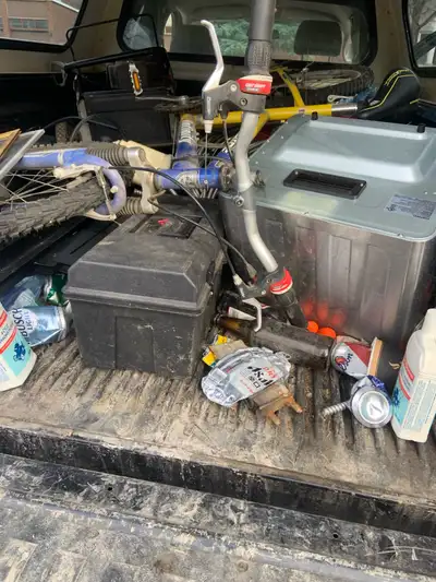 Collecting all metals and machines: Appliances Machines Bed frames Car Batteries cables and cords La...