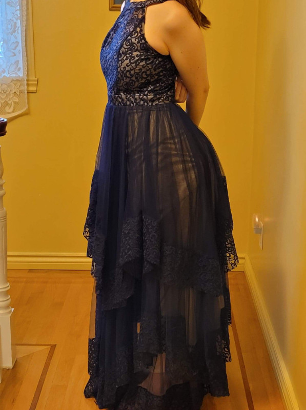 Robe de bal bleue nuit / Grandeur small femme dans Autre  à Longueuil/Rive Sud - Image 3