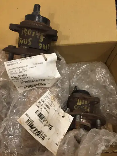 I have two wheel hub assembly, includes the ABS, speed sensor- OEM AISIN 89544-52040 used, grade A,...