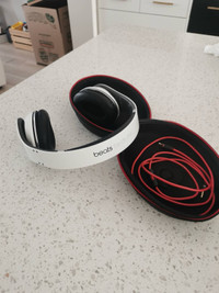 Beats Headsets with orininal case