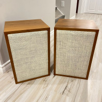 Vintage Bookshelf Speakers