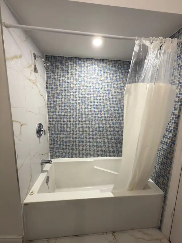 Private Furnished Rooms for rent - Square One