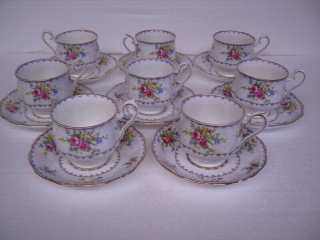 4 Sets Vintage Footed Royal Albert “PETIT POINT” Cup & Saucer in Arts & Collectibles in Dartmouth - Image 3