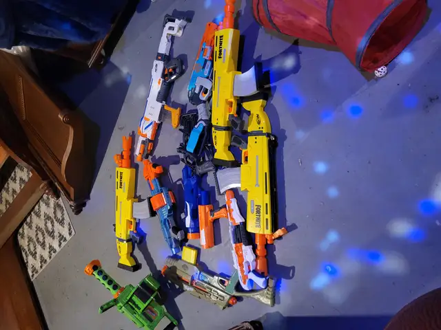 Nerf assorted guns in Toys & Games in Peterborough - Image 2