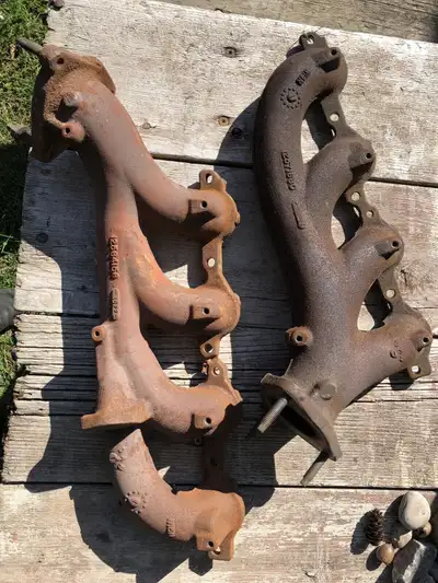 L/h part #12571680. R/h part # 12564168 good condition 100.00 for the pair.