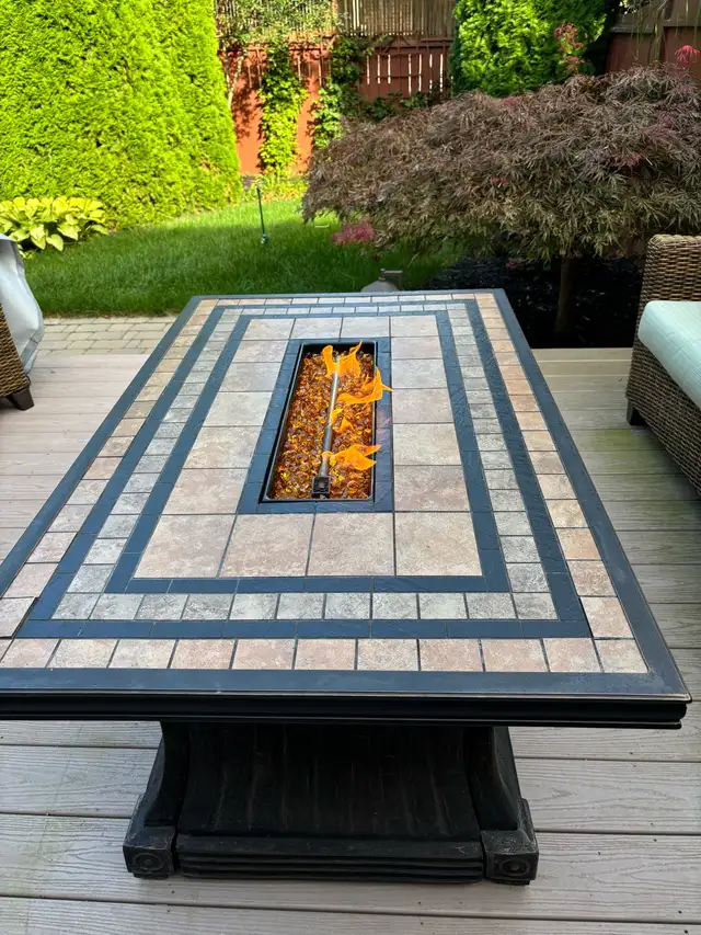 Patio Glow 98300 LP Firepit Table in Patio & Garden Furniture in St. Catharines - Image 8