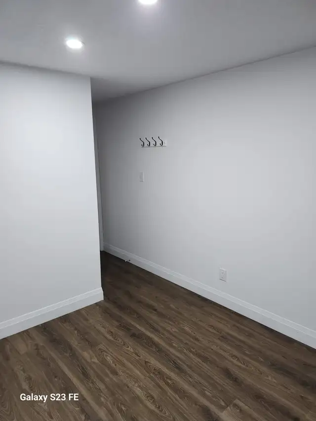 bedrooms for lease Mississauga in Room Rentals & Roommates in Mississauga / Peel Region - Image 3