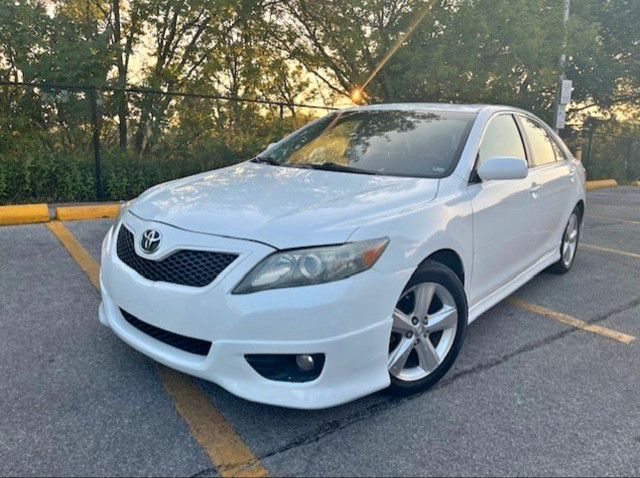 Toyota Camry XLE V6 2010 in Cars & Trucks in North Bay