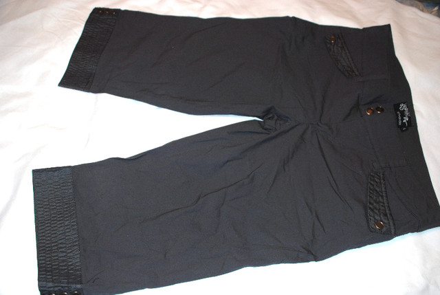 Woman Pants Capri 13, GREY Colour, Summer Spring, 98% Cotton New dans Femmes - Pantalons et shorts  à Brantford