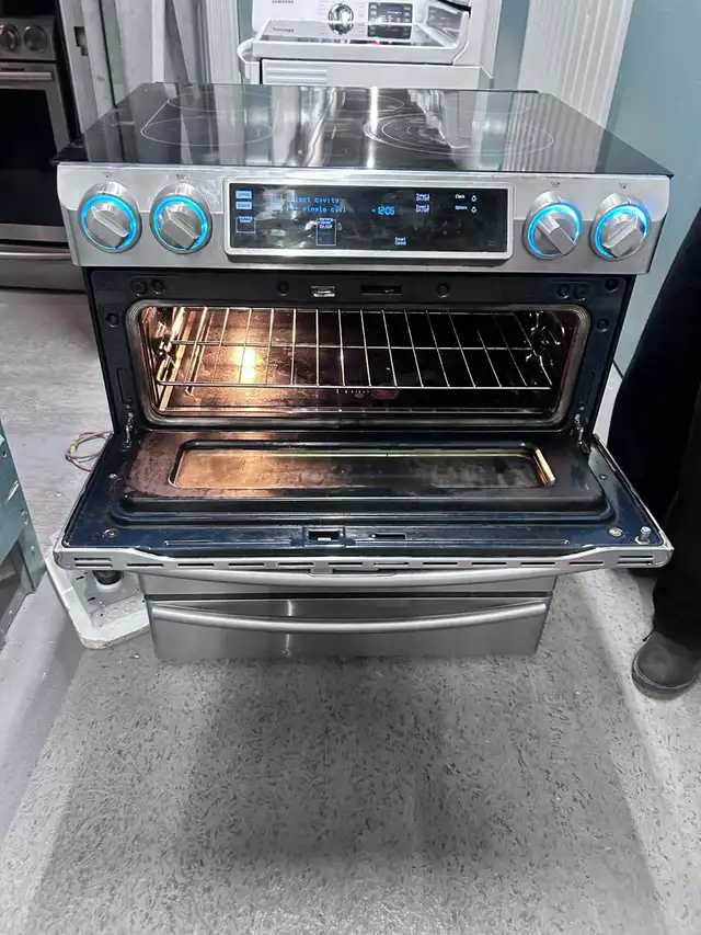 Samsung Fridge stove washer and dryer set  in Refrigerators in City of Montréal - Image 6