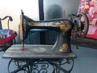 Antique 1920s Sphinx Singer Sewing Machine