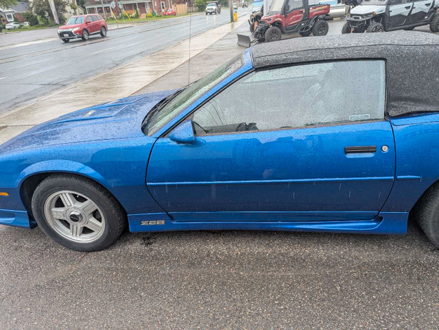 1991 Chevy Camaro Z28 in Classic Cars in Peterborough - Image 3