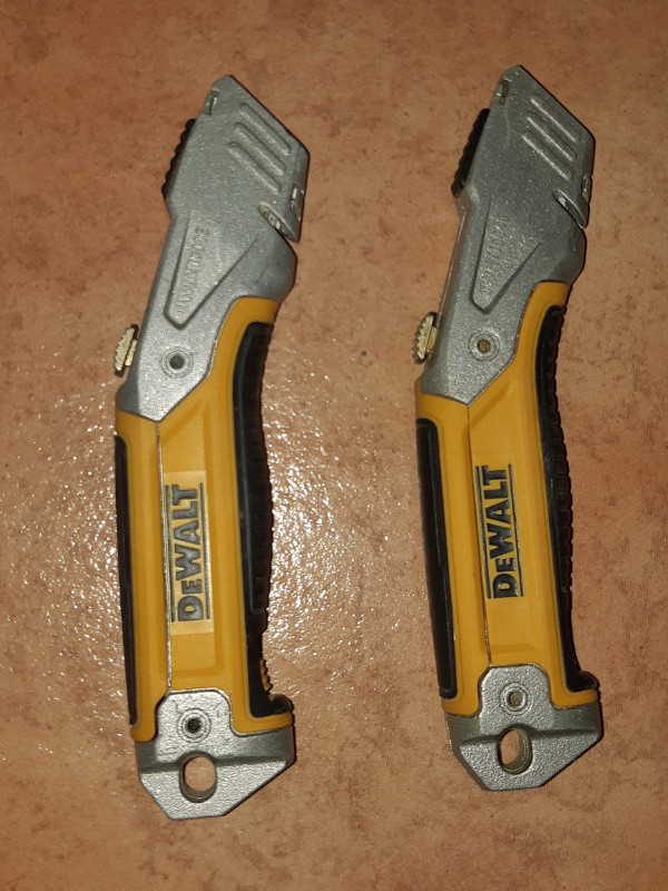 2 Outils Couteaux Rétractable, DEWALT Qualité Supérieure 40$/2 dans Outils à main  à Ville de Montréal - Image 4